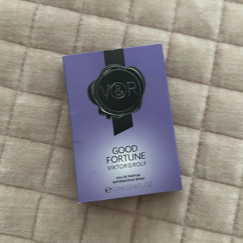 New 💕4/30💕Viktor Rolf